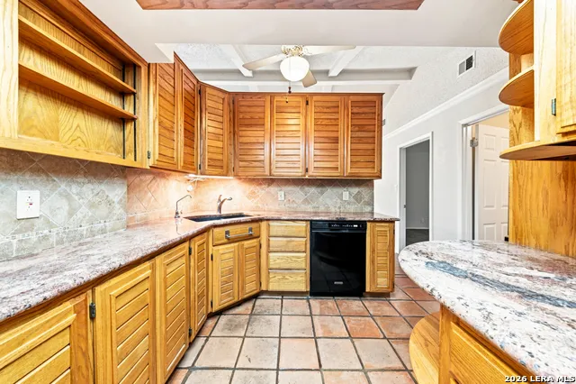 9428 Bluebell San Antonio, TX 78266