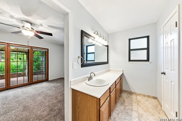 9428 Bluebell San Antonio, TX 78266