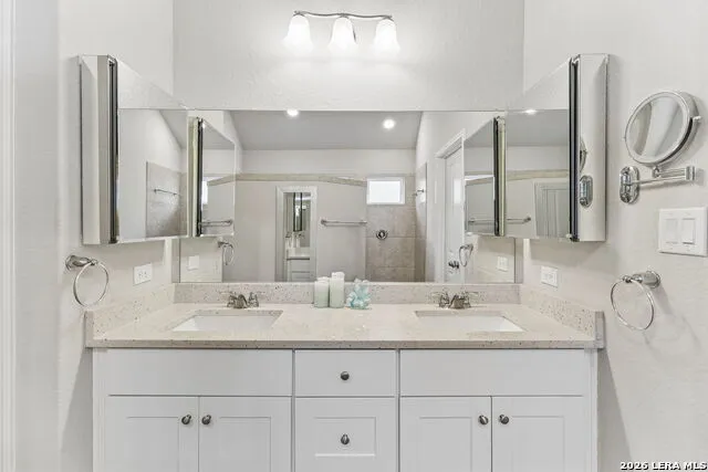 3103 BLENHEIM PARK Bulverde, TX 78163