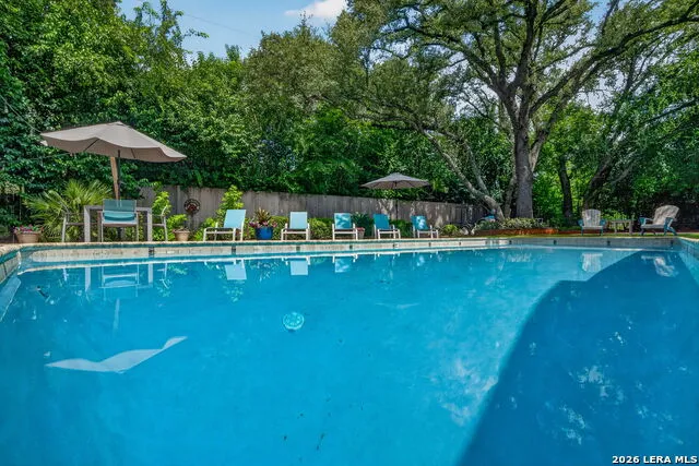 138 Turkey Creek Shavano Park, TX 78231