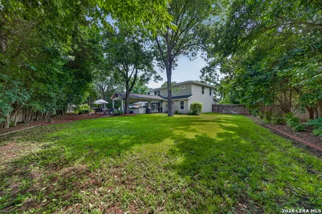 138 Turkey Creek Shavano Park, TX 78231