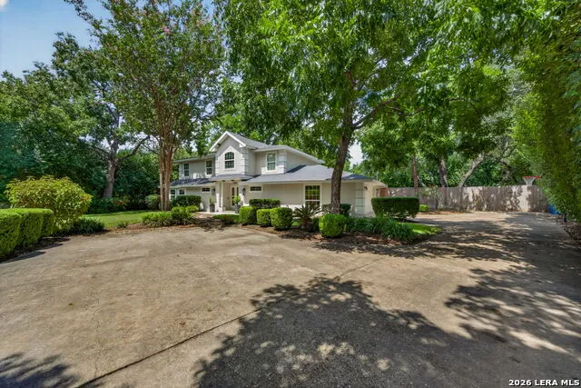 138 Turkey Creek Shavano Park, TX 78231