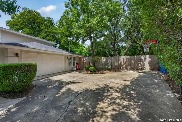 138 Turkey Creek Shavano Park, TX 78231