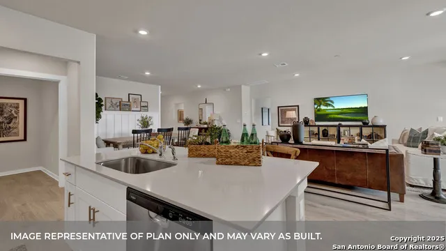 480 GWENN GLADE COVE Lockhart, TX 78644