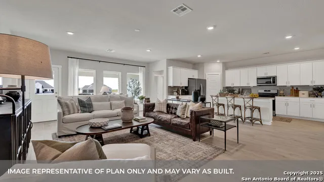 480 GWENN GLADE COVE Lockhart, TX 78644