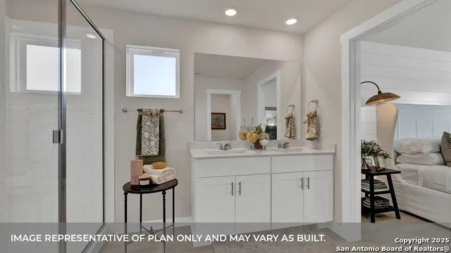 480 GWENN GLADE COVE Lockhart, TX 78644