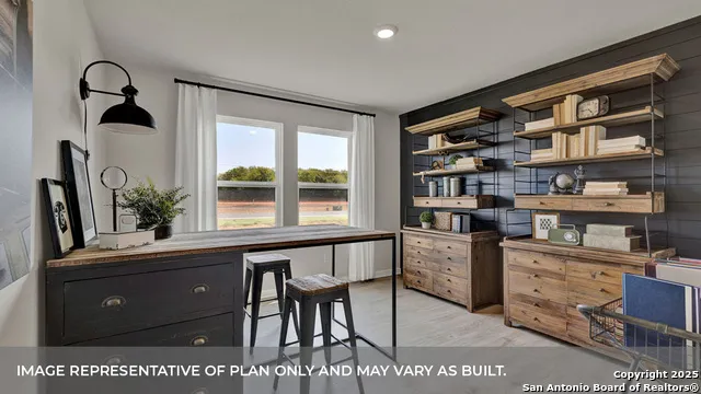 480 GWENN GLADE COVE Lockhart, TX 78644
