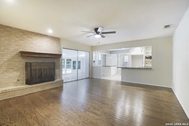 211 FORREST TRL Universal City, TX 78148