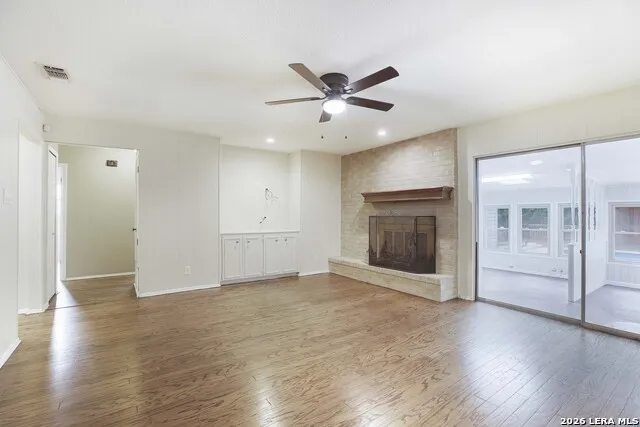 211 FORREST TRL Universal City, TX 78148