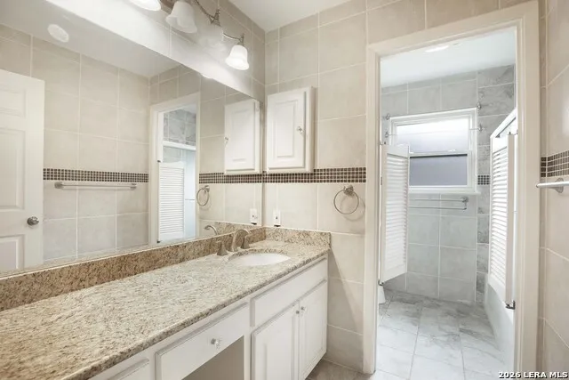 211 FORREST TRL Universal City, TX 78148
