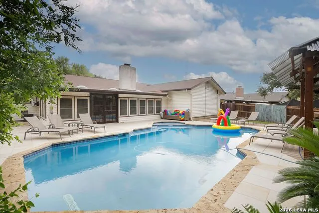 211 FORREST TRL Universal City, TX 78148