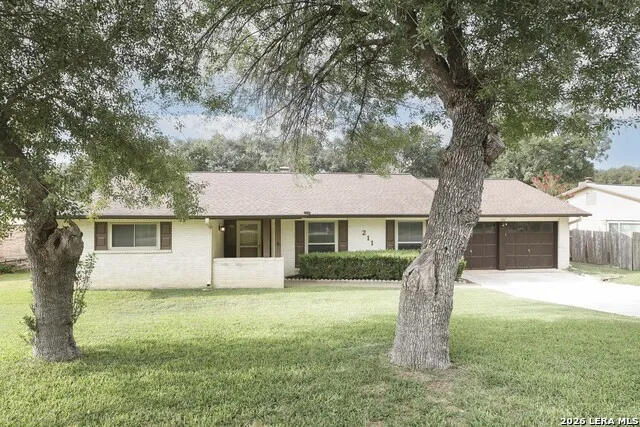 211 FORREST TRL Universal City, TX 78148