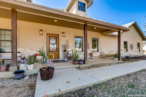 182 E short meadow