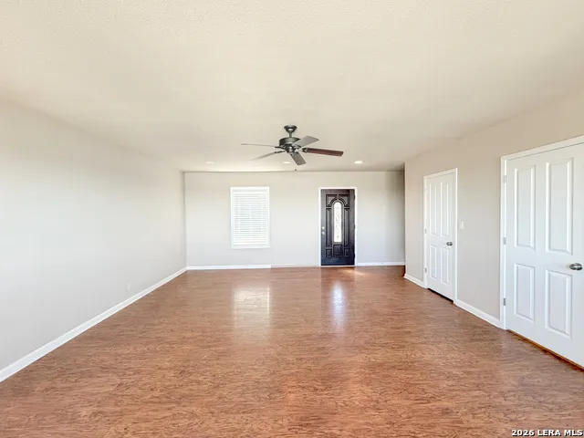 1210 Skyline Canyon Lake, TX 78133