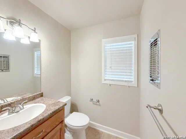 1210 Skyline Canyon Lake, TX 78133