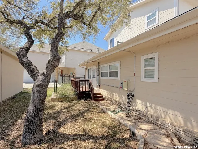 1210 Skyline Canyon Lake, TX 78133
