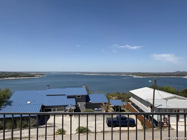 1210 Skyline Canyon Lake, TX 78133