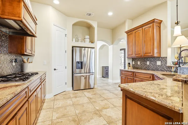 15820 Fm 539 La Vernia, TX 78121
