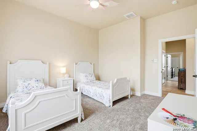 15820 Fm 539 La Vernia, TX 78121