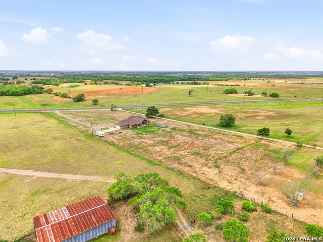 15820 Fm 539 La Vernia, TX 78121