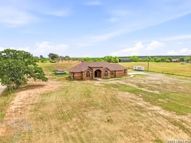 15820 Fm 539 La Vernia, TX 78121