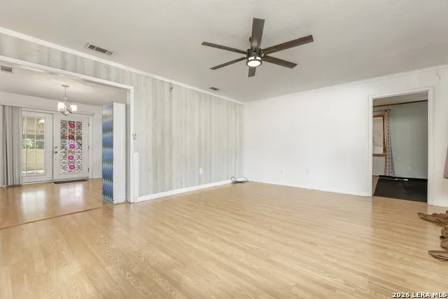 517 Uhland Rd San Marcos, TX 78666