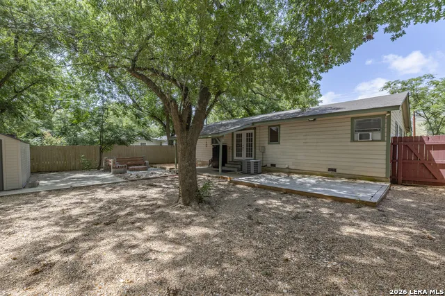517 Uhland Rd San Marcos, TX 78666