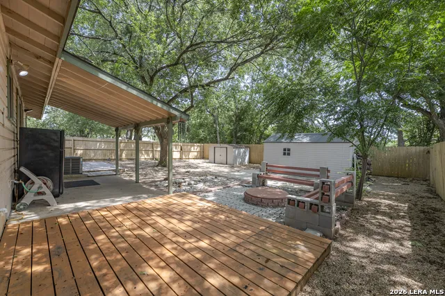 517 Uhland Rd San Marcos, TX 78666
