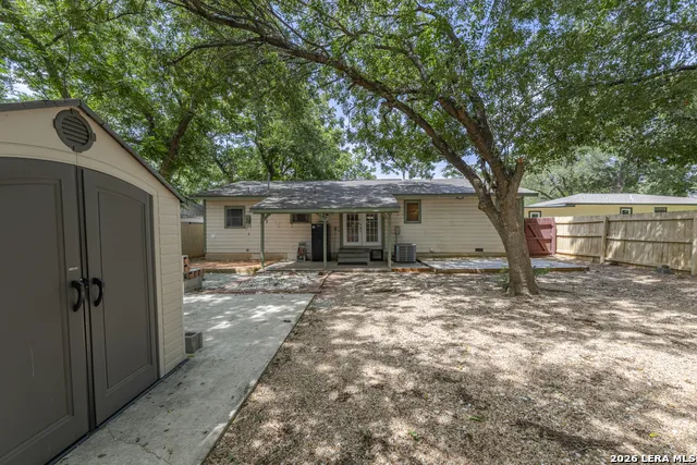 517 Uhland Rd San Marcos, TX 78666