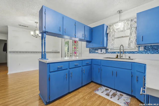 517 Uhland Rd San Marcos, TX 78666