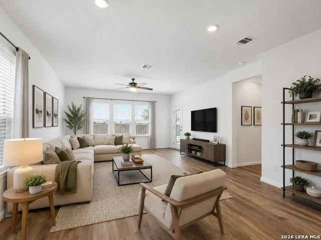 724 Clara New Braunfels, TX 78130