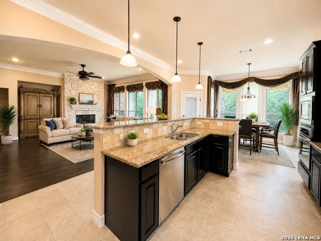 7739 Winecup HL San Antonio, TX 78256