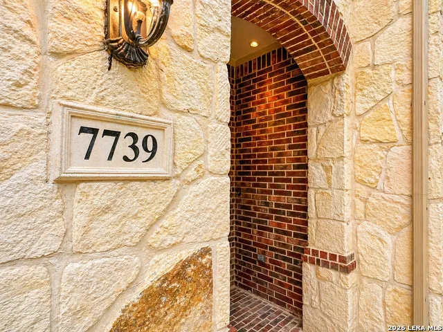 7739 Winecup HL San Antonio, TX 78256