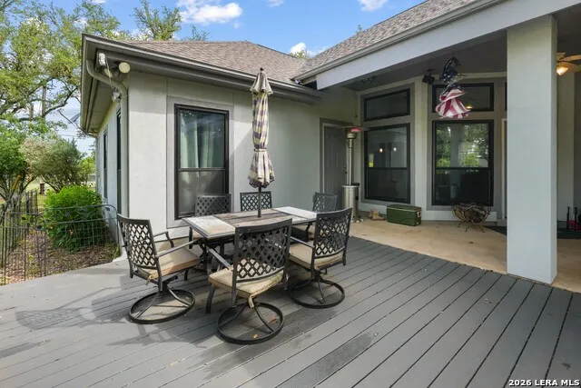 217 Wild Horse Pipe Creek, TX 78063