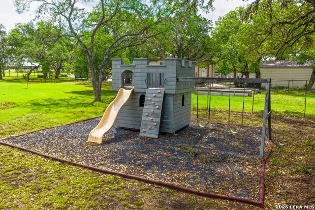 217 Wild Horse Pipe Creek, TX 78063