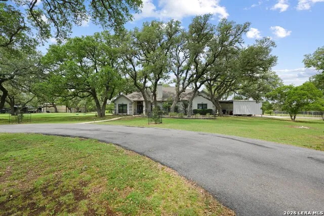 217 Wild Horse Pipe Creek, TX 78063