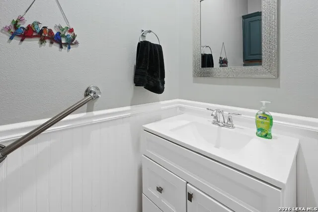 217 Wild Horse Pipe Creek, TX 78063
