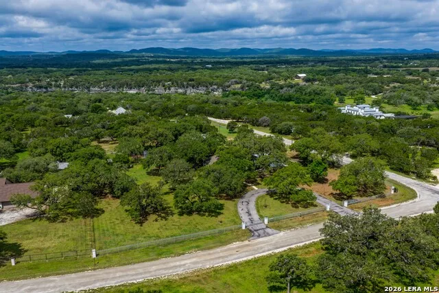 217 Wild Horse Pipe Creek, TX 78063