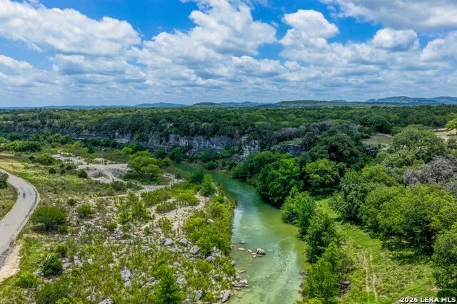 217 Wild Horse Pipe Creek, TX 78063