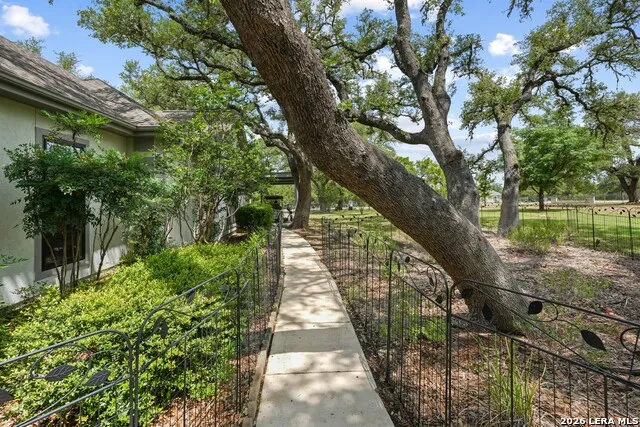 217 Wild Horse Pipe Creek, TX 78063