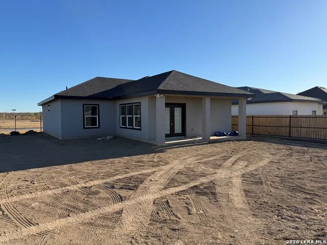 3268 Ethel Dr Eagle Pass, TX 78852