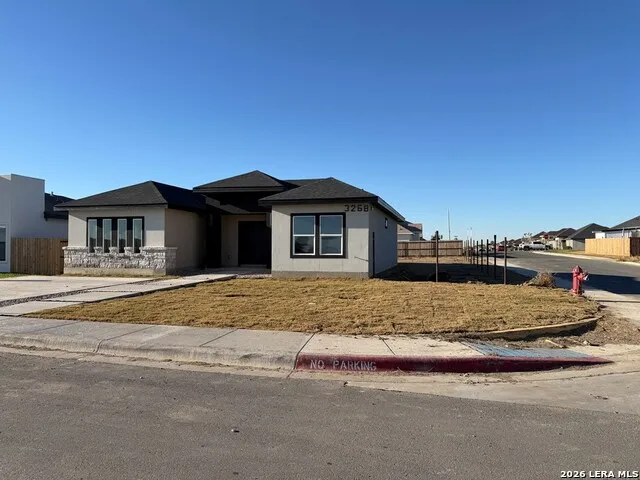 3268 Ethel Dr Eagle Pass, TX 78852