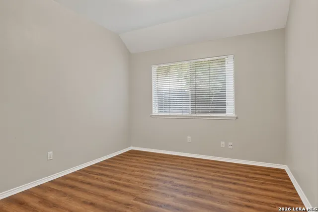 6635 SHADY BEND DR San Antonio, TX 78256