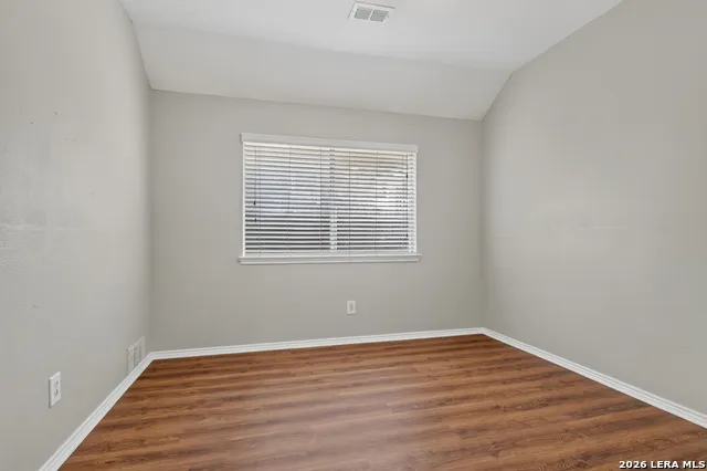 6635 SHADY BEND DR San Antonio, TX 78256