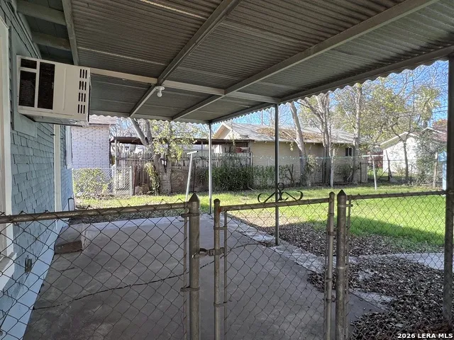 215 Jennings San Antonio, TX 78225