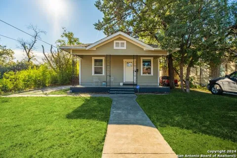 112 HARDING PL