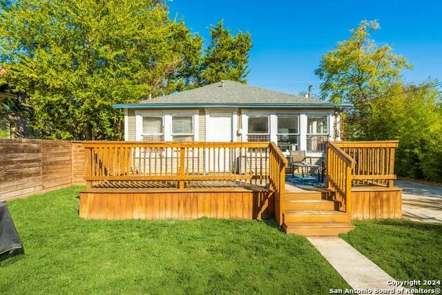 112 HARDING PL San Antonio, TX 78203