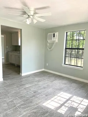 1218 NW 23RD ST Unit 2