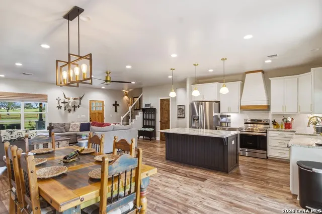 124 Creekwood Bandera, TX 78003