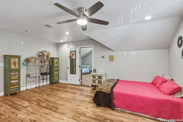 124 Creekwood Bandera, TX 78003